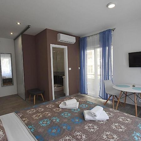 Ferienwohnung Roko & Borna Self Check - In Zadar Exterior foto