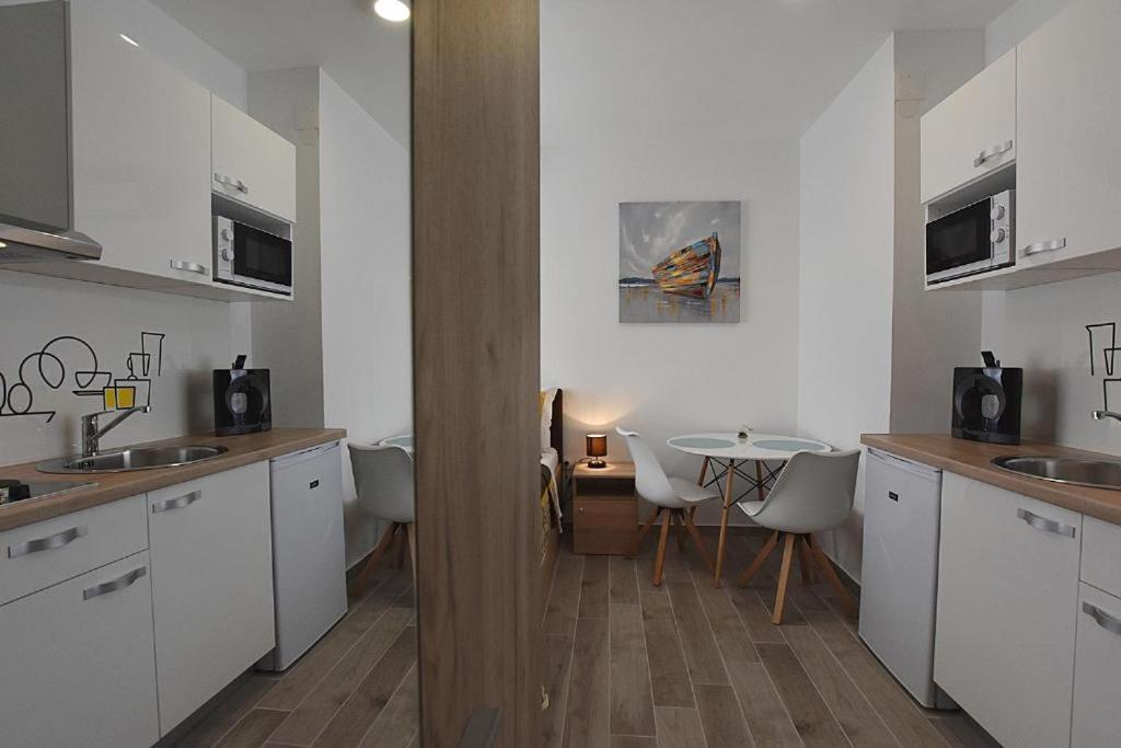 Ferienwohnung Roko & Borna Self Check - In Zadar Exterior foto